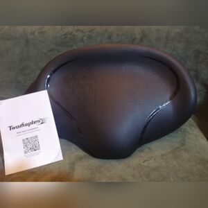 TwoMaples Wide Gel Comfort Bicycle Seat - Black